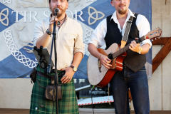 090419_42_258X0A6276