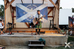 090419_51_028X0A6351