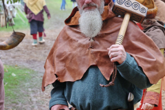 101613_46_428X0A1595