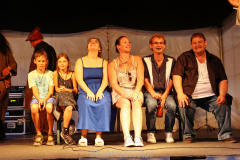 081221_11_128X0A4395