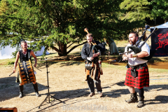 081217_29_368X0A4141