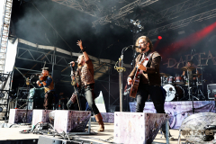 090313_38_128X0A4105