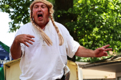 061815_03_548X0A4089